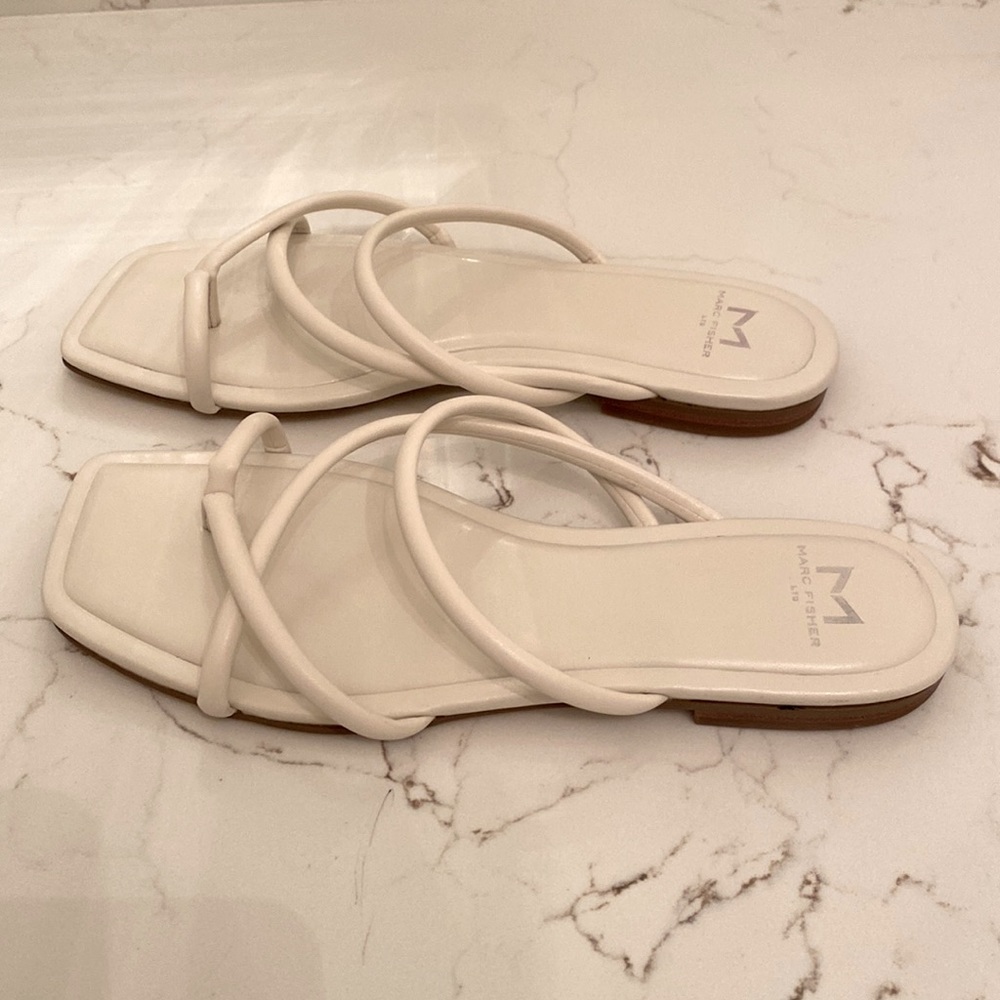 Marc Fisher | white | sandals | size 8.5